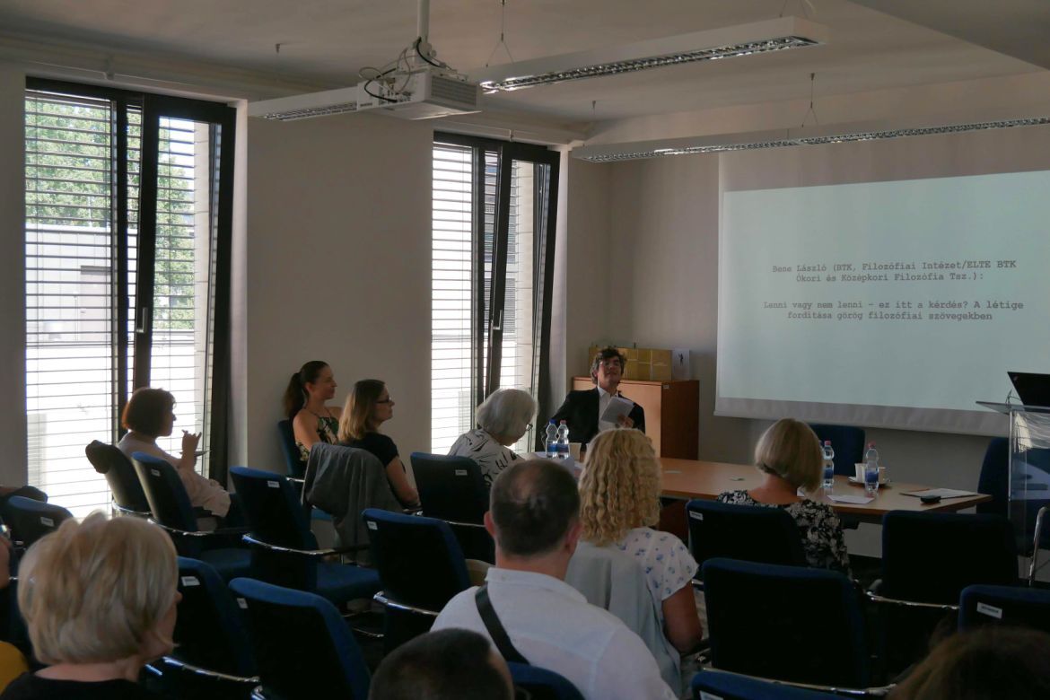 „A múlt nyelve, a jelen szavai” – a Moravcsik Gyula Intézet műhelykonferenciája