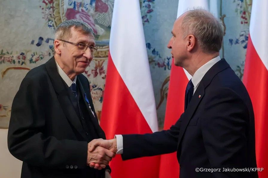 Rangos lengyel állami kitüntetést kapott Pók Attila