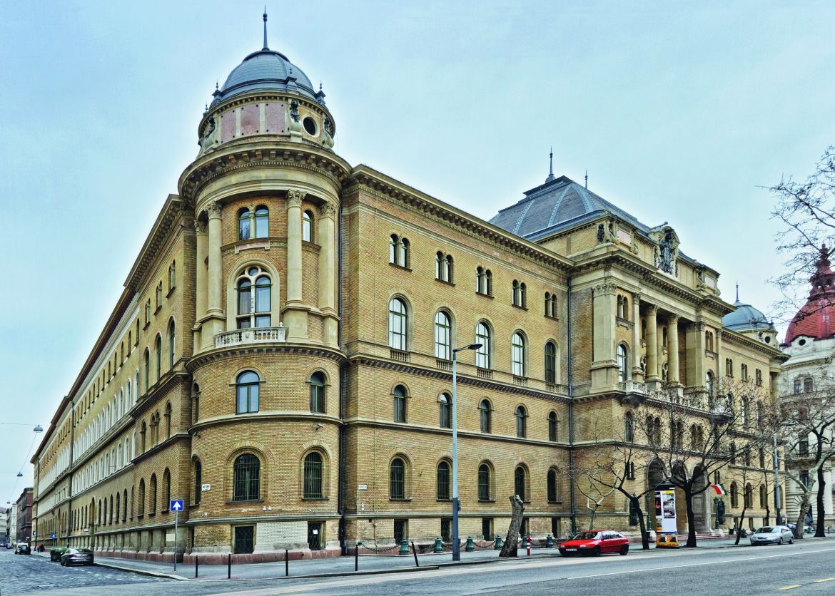 5 019 Bp Torvenyszeki PalotaCMYK