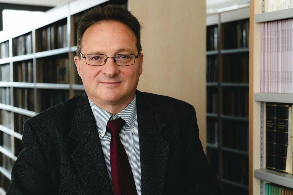 Balogh Balázs újabb öt évre az ELTE Humán Tudományok Kutatóközpontjának főigazgatója