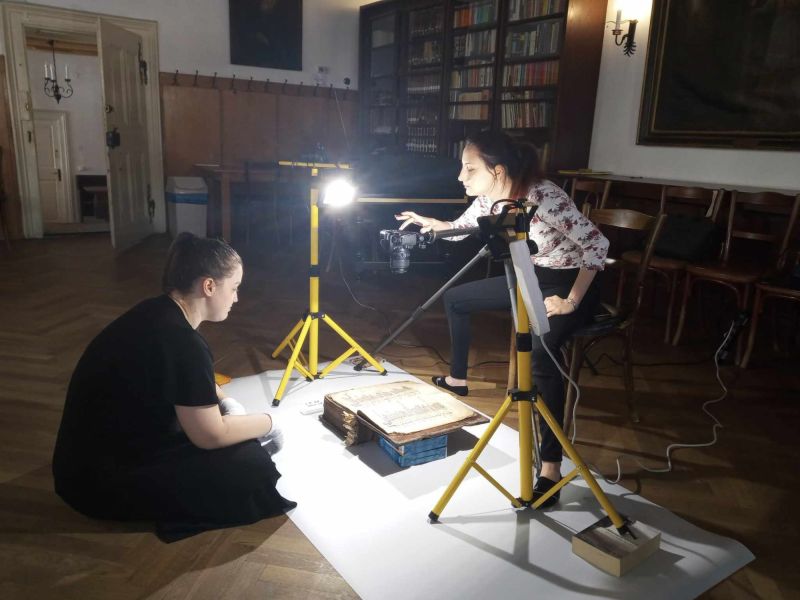 Fekete templom archívuma_Tóka Borbála_Kőnig Julianna