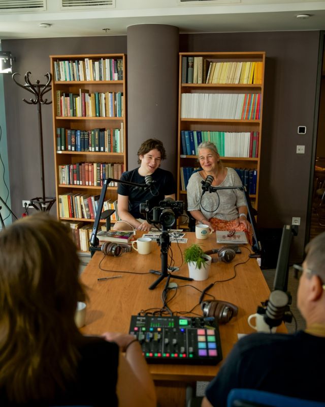 Glossza 82.: A vurstliból az archívumba – a Liliputi Színház története