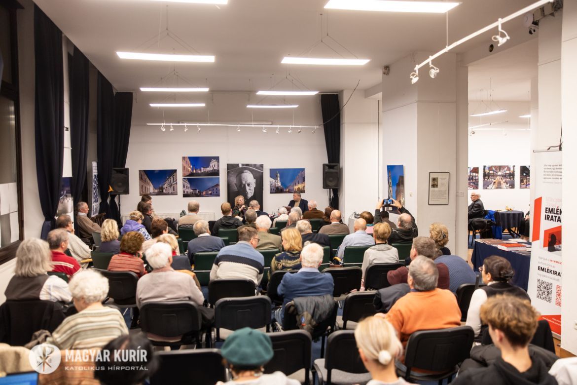 Balogh Margit részvételével mutatták be Mindszenty József életművét a Háló Közösségi Központban. Fotó: Lambert Attila/Magyar Kurír