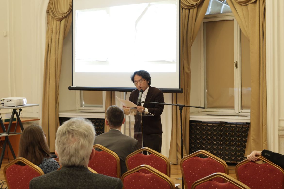 authenticity2025-12_1088