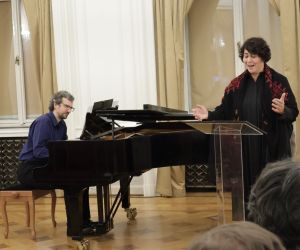 authenticity2025-21_2963