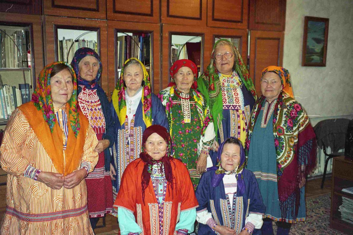 16_kép 2605_2001_Hantik a belojaszkiji archívumban