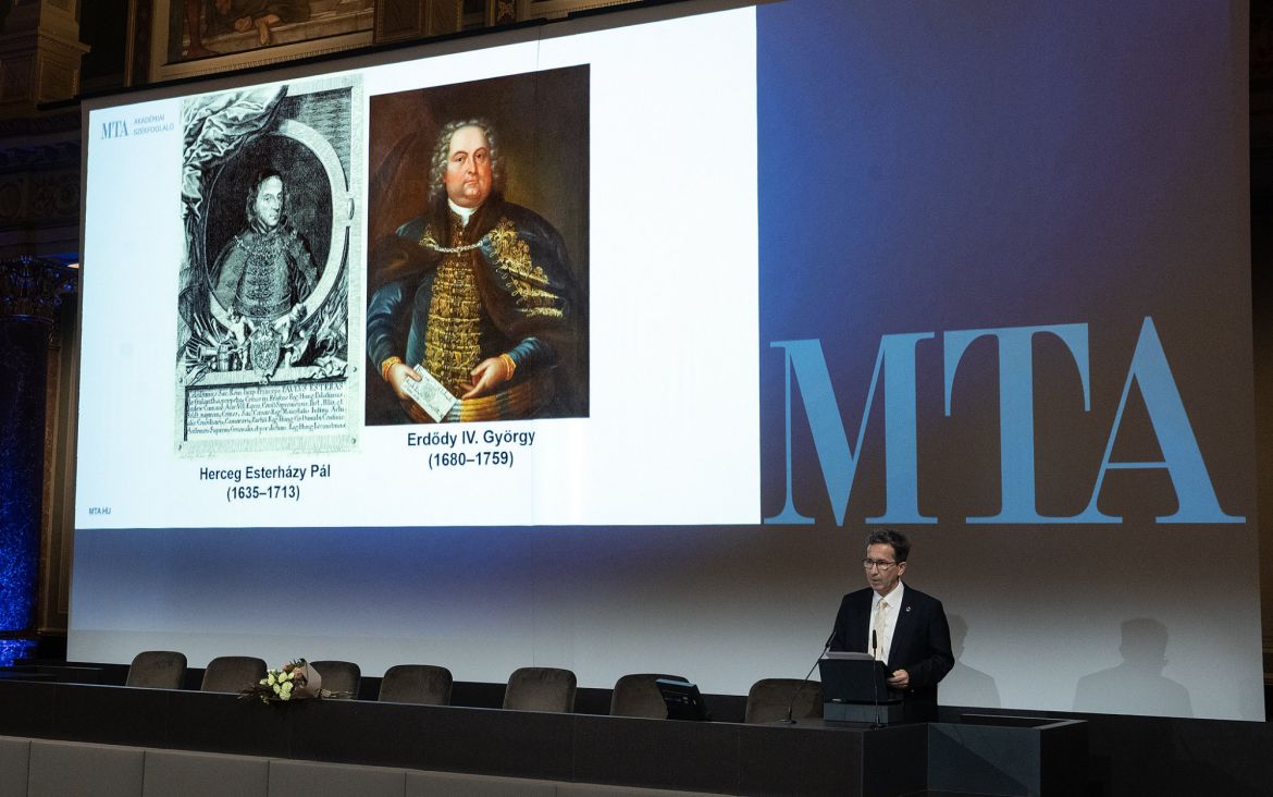 Pálffy Géza székfoglaló előadása a Magyar Tudományos Akadémián. Fotó: Szigeti Tamás/MTA