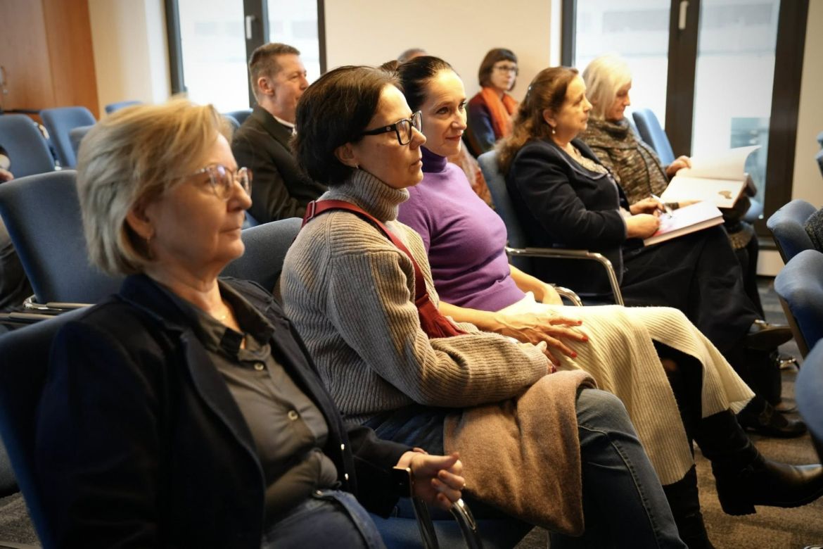 A Mesterségmozaikok című kötet bemutatója az ELTE HTK Történettudományi Kutatóintézetben