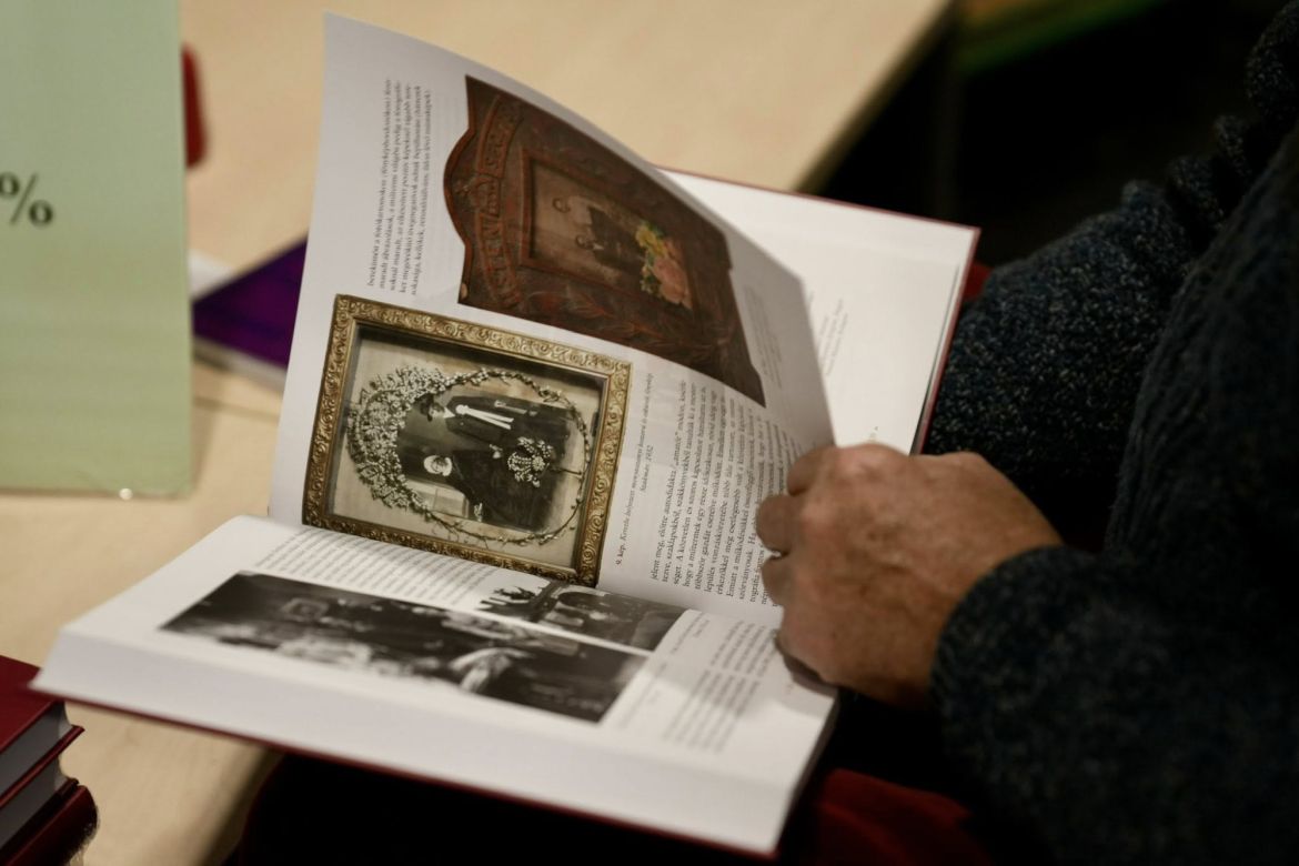 A Mesterségmozaikok című kötet bemutatója az ELTE HTK Történettudományi Kutatóintézetben