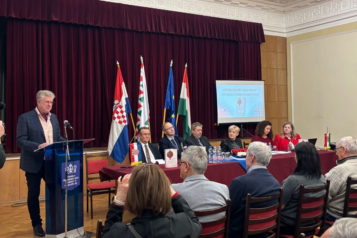 A Sokcsevits Dénes tiszteletére készült tanulmánykötet bemutatója