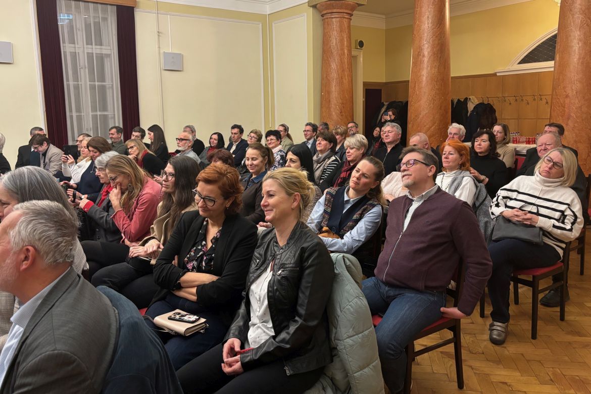 A Sokcsevits Dénes tiszteletére készült tanulmánykötet bemutatója