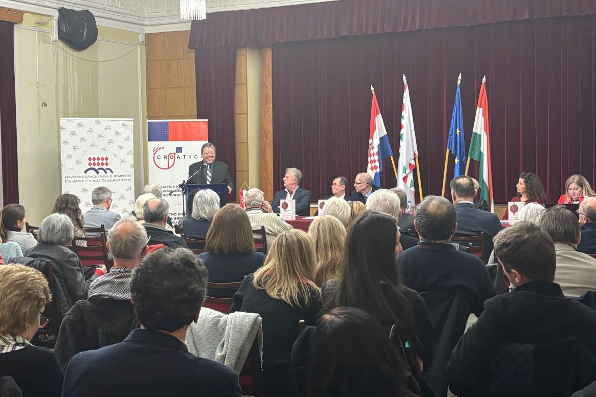 A Sokcsevits Dénes tiszteletére készült tanulmánykötet bemutatója