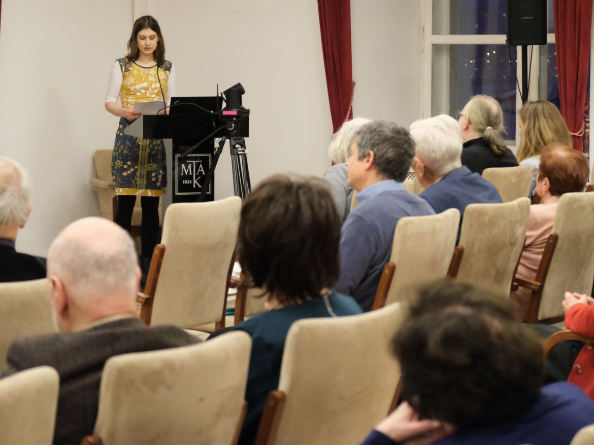 Draskóczy Eszter kapta a Szegedy-Maszák Mihály-díjat 6